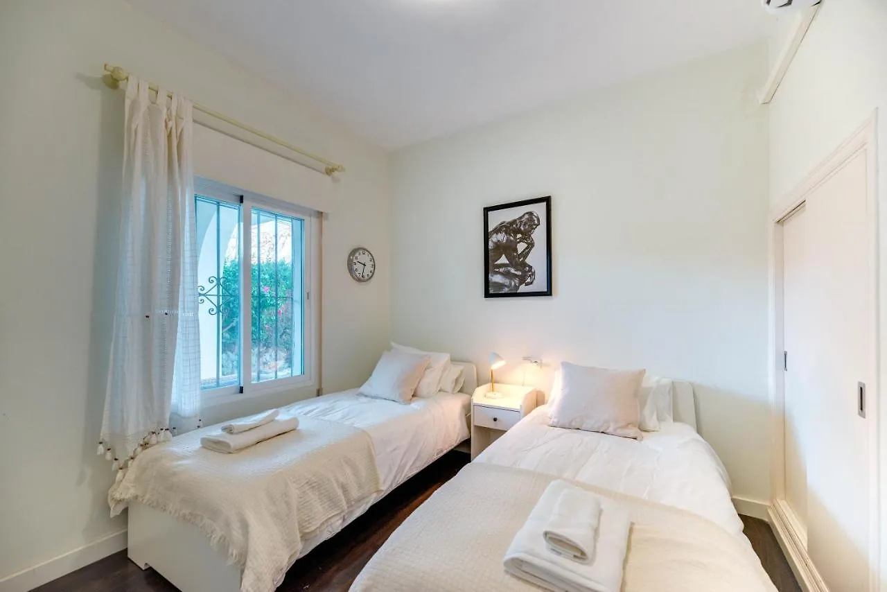 Vb Velazquez 6Bdr Independent Villa Benalmadena